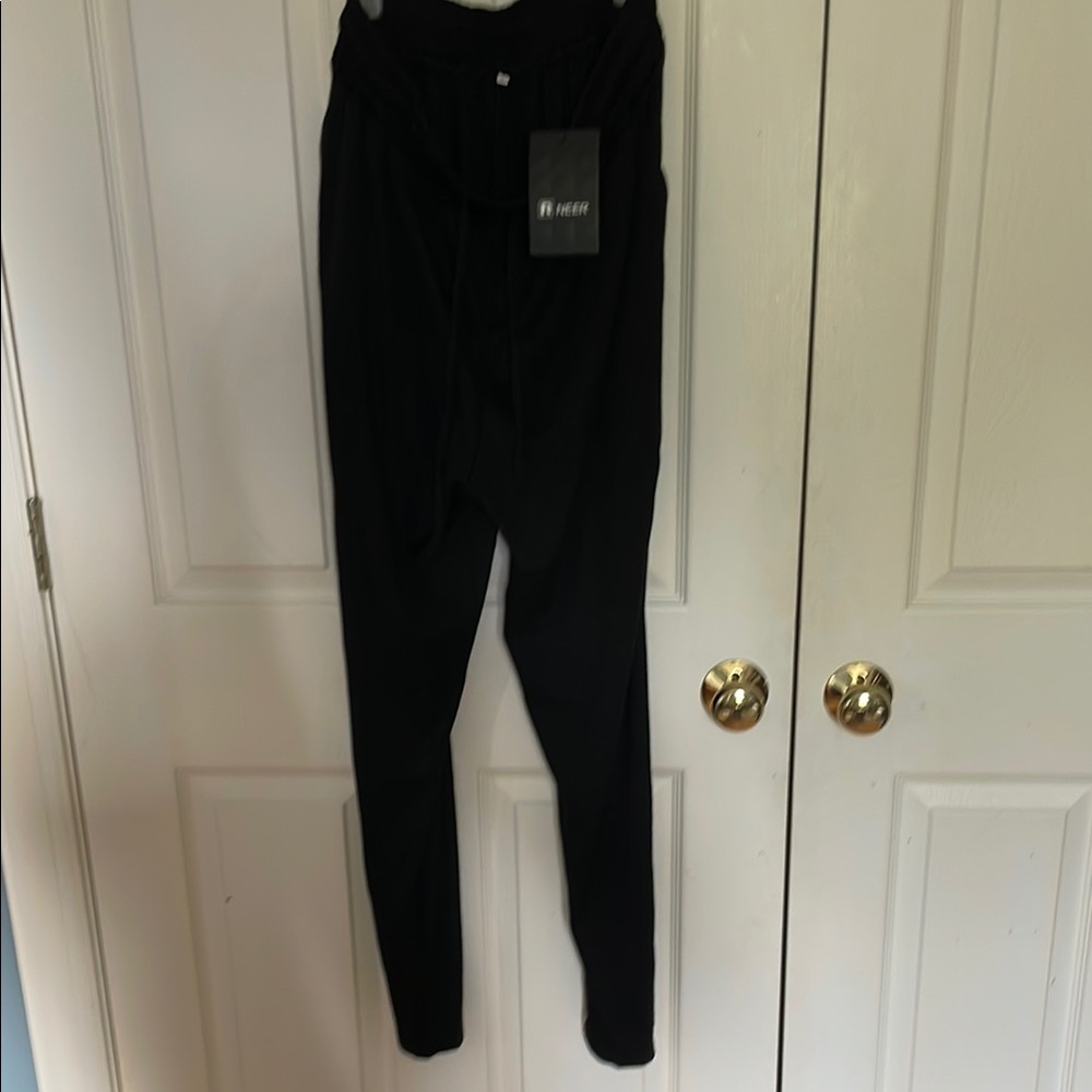 Brand new with tags neer floaty, yoga, pants size large